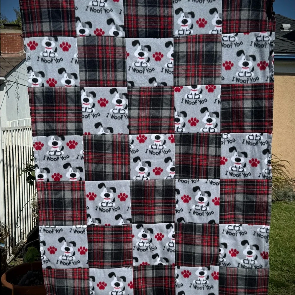 Handmade Dog Blanket - Fleece - Quilted